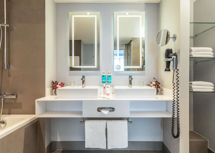 Novotel Alster Hotel 4*